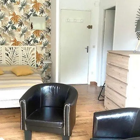 3* Avec Balcon Et Wifi Proche Des Thermes - Fr-1-703-210 *